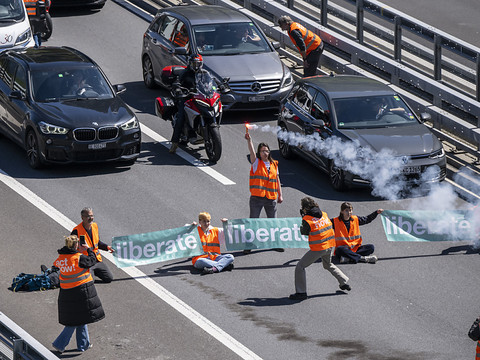 Des activistes du climat ont mené une action de blocage au Gothard