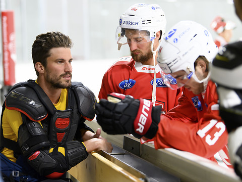 Patrick Fischer et la Suisse sous pression
