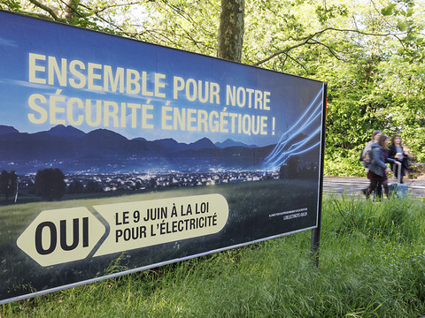 Campagne de votations: de gros moyens en faveur de la loi sur l'électricité
