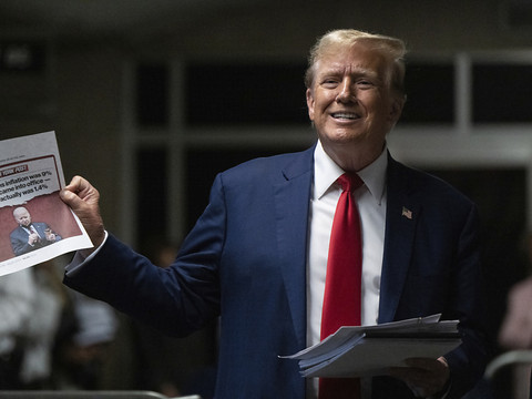 Le procès Trump encore marqué par les mots crus de Stormy Daniels