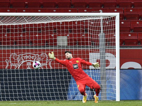 Bürki bat Shaqiri