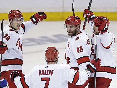 Les Hurricanes reviennent à 2-3 face aux Rangers