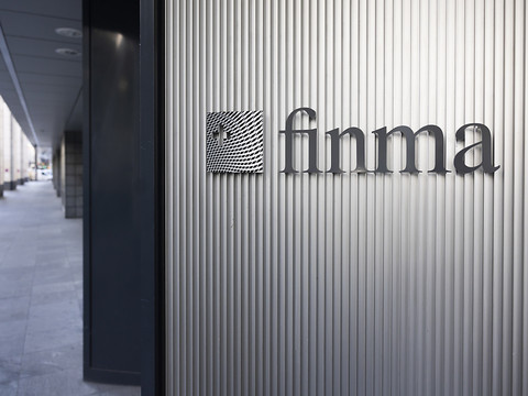 Le patron de la Finma plaide pour des moyens d'action précoce
