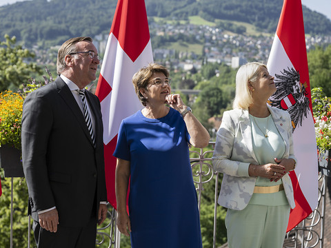 Soutien en commission à l'adhésion au European Sky Shield