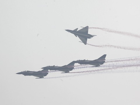 Taïwan détecte 45 avions chinois près de son territoire