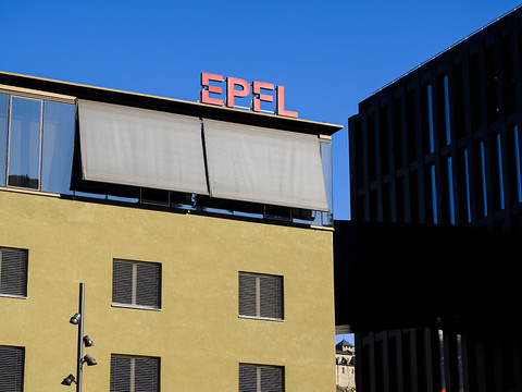 Taxes trois fois plus chères pour les étudiants étrangers des EPF