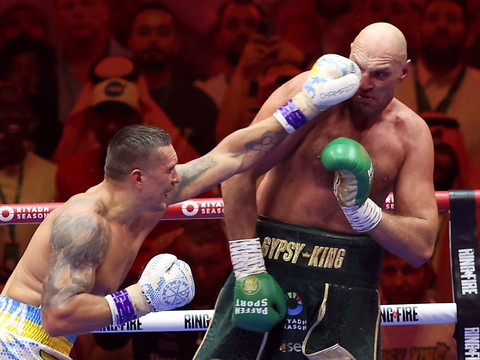 Une quatrième couronne pour Oleksandr Usyk