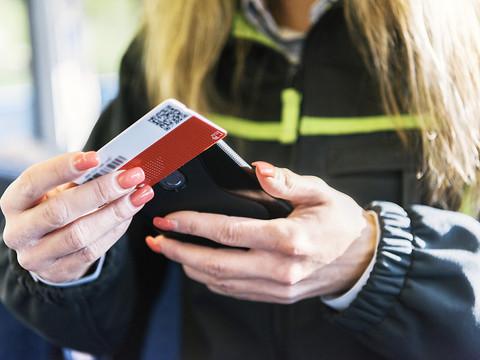 Les e-tickets doivent toujours être achetés avant le départ
