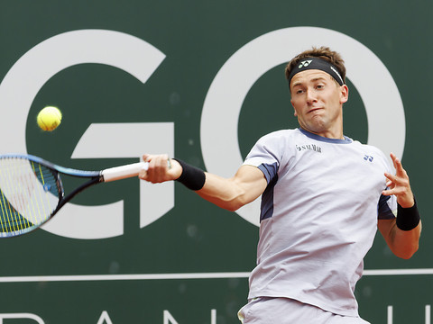 Ruud lâche un set pour son entrée en lice