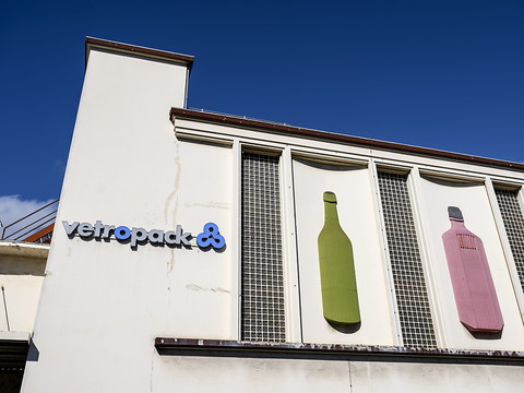 Vetropack met en place la fermeture de son usine de Saint-Prex