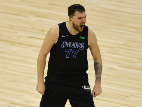 Doncic crucifie Minnesota, Dallas mène 2-0