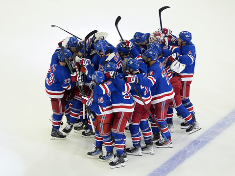 Les Rangers s'en sortent en prolongation dans l'acte II