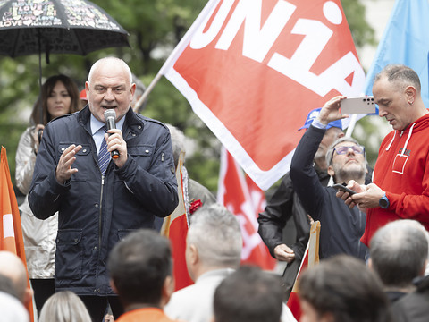 Taxe sur la santé: des frontaliers italiens manifestent à Côme