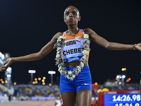 Beatrice Chebet bat le record du monde du 10'000 m