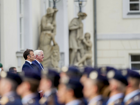 A Berlin, Macron plaide pour la démocratie et l'Europe