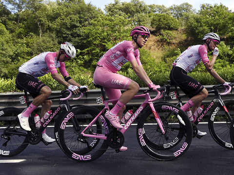 Pogacar remporte son premier Giro, Merlier gagne la dernière étape
