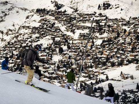 Le prix des propriétés alpines au sommet en début d'année (UBS)