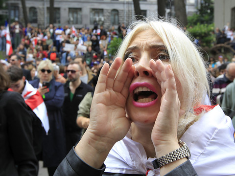 Le Parlement géorgien contourne le veto présidentiel et adopte la loi sur l'influence étrangère
