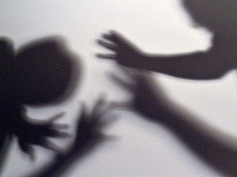 Mieux protéger les personnes étrangères des violences domestiques
