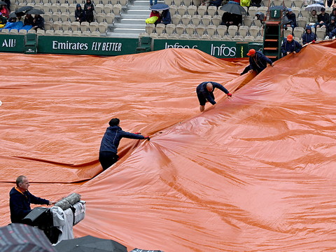 Le 2e tour de Golubic repoussé à jeudi