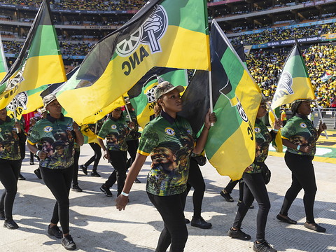 L'ANC en tête des élections sud-africaines, mais avec seulement 42% des voix