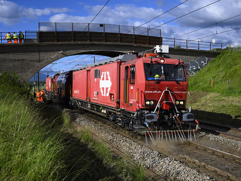 Ligne CFF Lausanne-Yverdon sous l'eau près de Chavornay (VD)