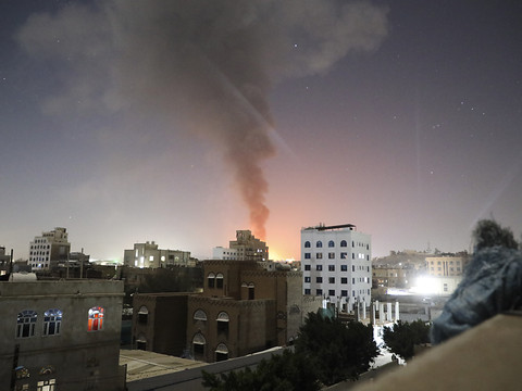 Des frappes américaines et britanniques au Yémen font 14 morts