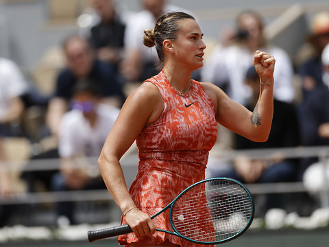 Roland-Garros: Sabalenka poursuit son sans faute
