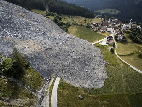 Dynamitage pour une galerie de drainage à Brienz (GR)