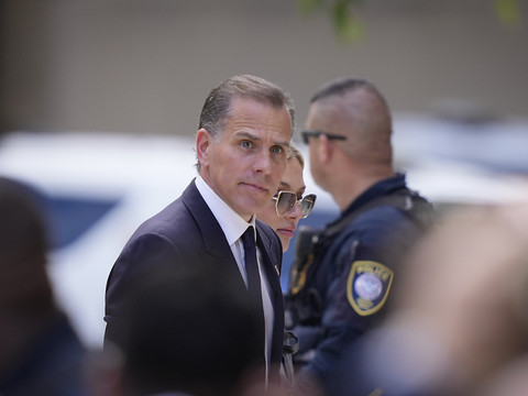 Le fils du président Biden en procès pour détention illégale d'arme
