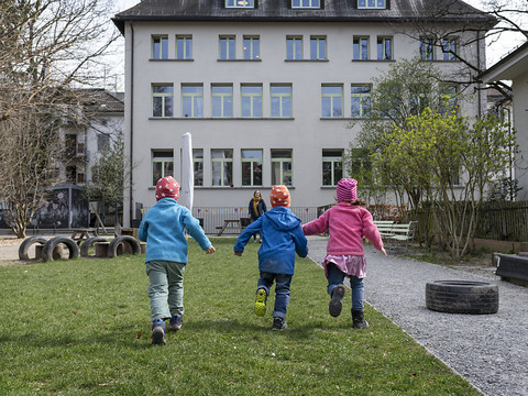Le soutien fédéral aux crèches doit être prolongé