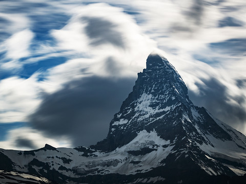 Un randonneur à ski de 34 ans perd la vie à Zermatt (VS)