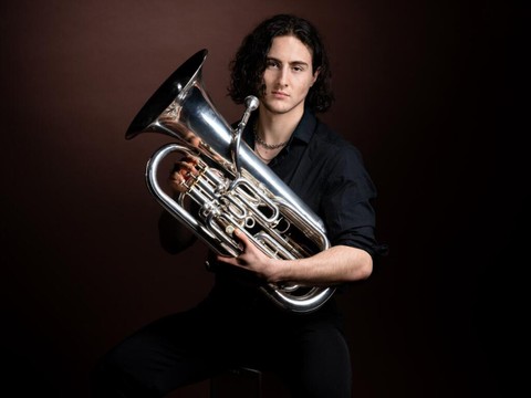 Un Suisse de 19 ans à l'Eurovision des jeunes musiciens classiques