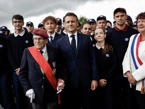Débarquement: Macron loue 