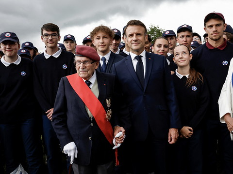 Les Alliés sans la Russie mais avec Zelensky attendus à Omaha Beach