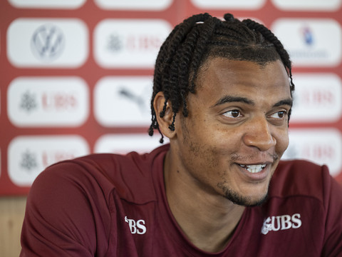 Manuel Akanji se montre prudent