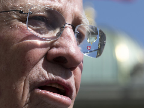 Christoph Blocher se blesse en chutant lors d'une balade