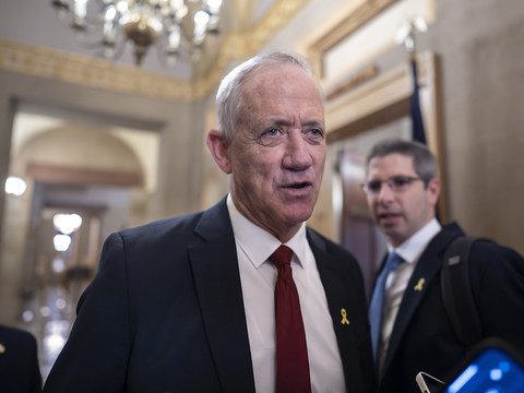 Israël: Benny Gantz annonce sa démission du gouvernement