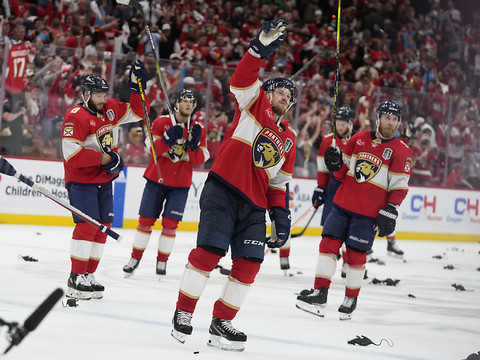 Les Panthers à deux succès d'une première Coupe Stanley