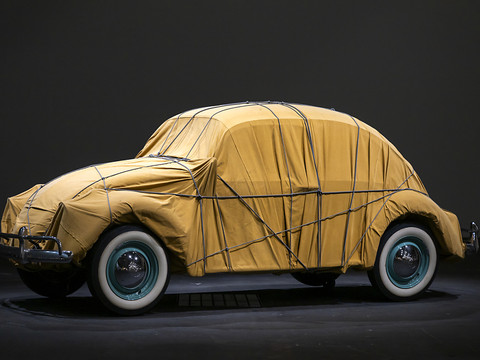 Artistes de renom et oeuvres phares à Art Basel