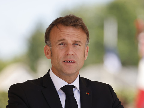 Macron espère un rassemblement de qui aura su dire non aux extrêmes