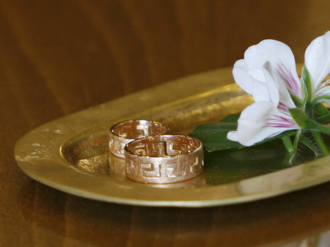 Améliorer la lutte contre les mariages de mineurs