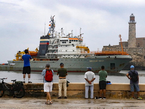 Arrivée à Cuba de 4 navires russes dont un sous-marin nucléaire