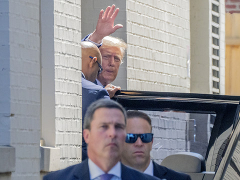 Donald Trump mène une grande offensive de charme à Washington