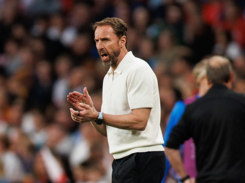 L'Angleterre lance son tournoi face à la Serbie