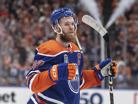 Les Oilers écrasent les Panthers 8-1 et s'offrent un sursis