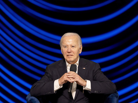 Biden prone un cessez-le-feu à Gaza dans un message pour l'Aïd