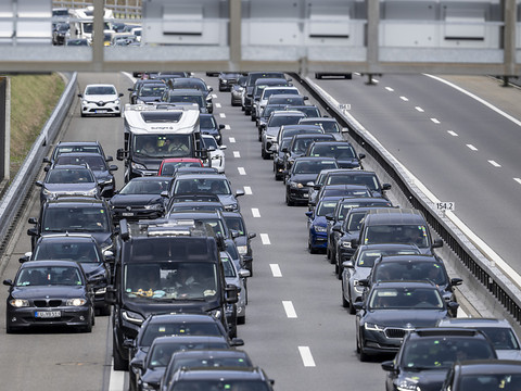 Record de bouchons sur les routes nationales suisses en 2023