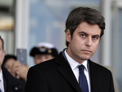 Législatives en France: l'extrême droite veut la majorité absolue pour gouverner