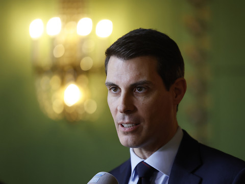 Le président du PLR veut supprimer l'école inclusive